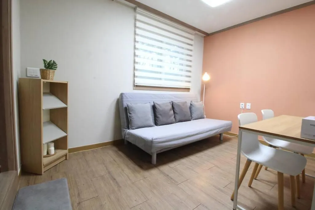 7Mins To Jayang Station, Near Han River Park Seul